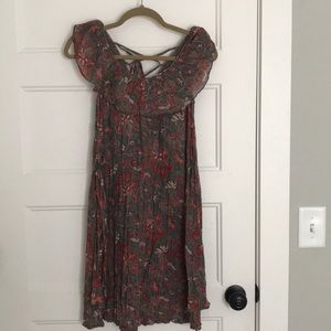 BOUTIQUE DRESS GRAY AND RED